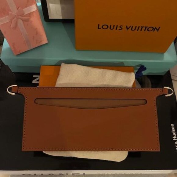 Unbranded Accessories - New Tan Leather Wallet Insert (Convert Your Wallet into Crossbody)